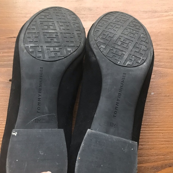 Classic Black Pumps - Picture 4 of 4